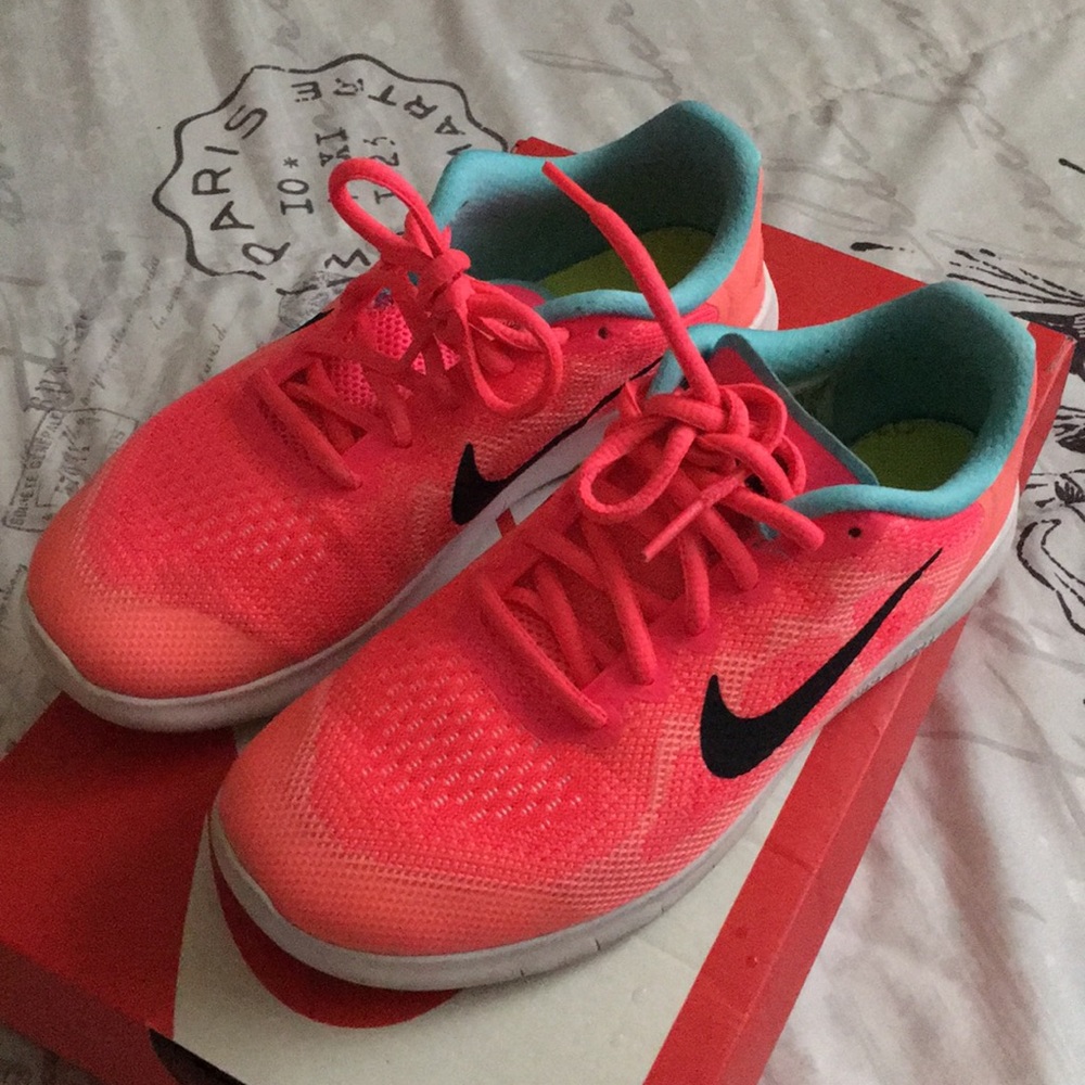 Nike size 5Y